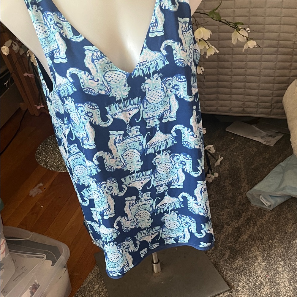 Lilly Pulitzer Navy Blue Elephant Print V-Neck Camisole